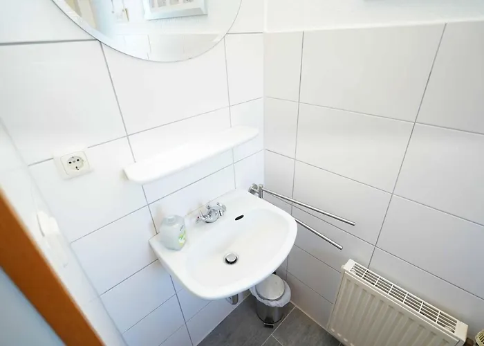 Sailor 多纳莫塞尔